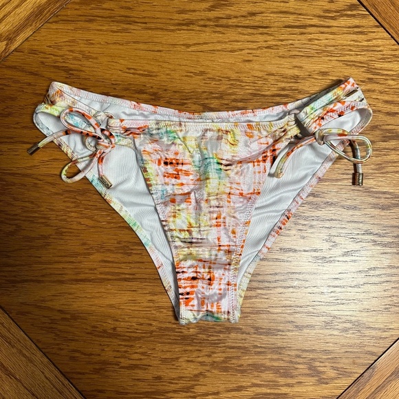 *VICTORIA'S SECRET* White x Tie-Dye Bathing Suit Swim Bikini Bottom Size Medium - Picture 1 of 4
